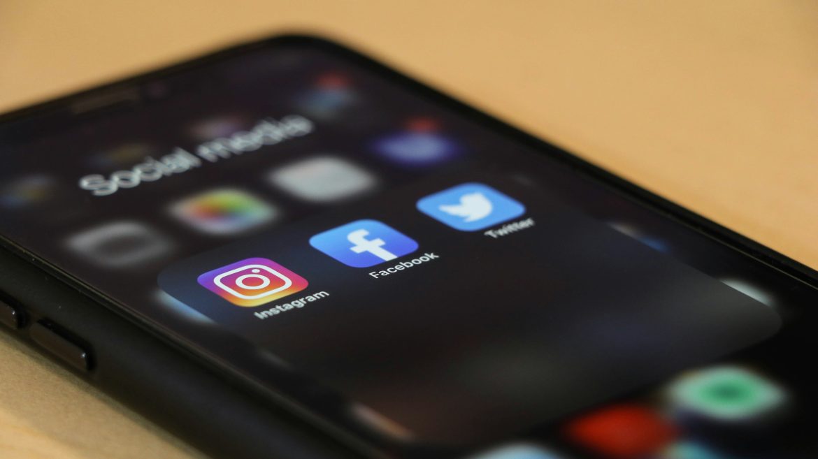 socials UWC graduate Abongile Marman’s thesis questions if employers should use social media in hiring, highlighting legal gaps in recruitment laws.